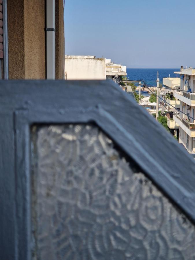 Above Apartments Near The Airport Artemida  Exterior foto